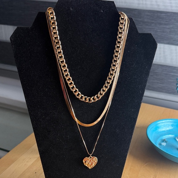 Maison Jules Jewelry - Elegant Gold Tone Layered with Heart Pendant Necklace